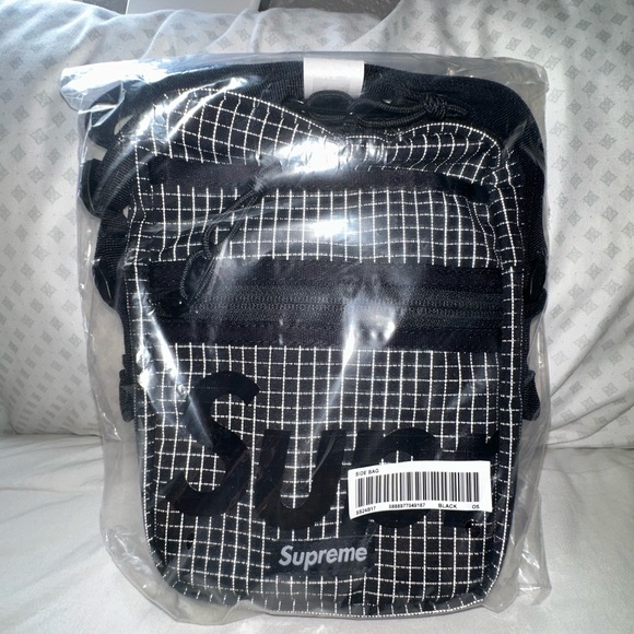 NEW Supreme Crossbody Shoulder Bag - Picture 8 of 12